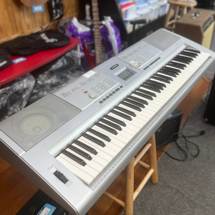 USED Yamaha DGX-205 Keyboard