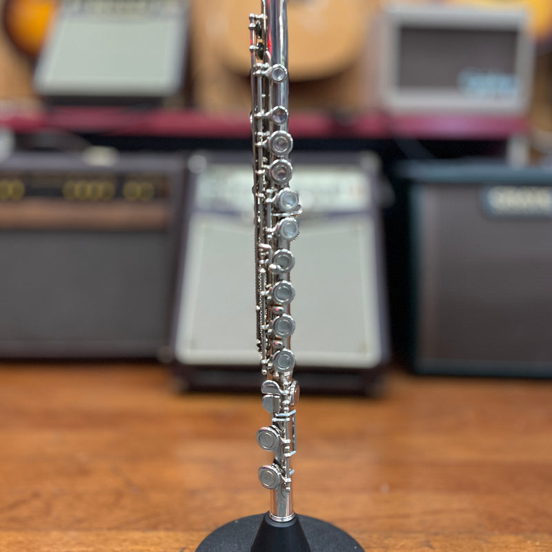 CERTIFIED USED Armstrong 104 Flute Outfit, Made in USA - Serial 3238774