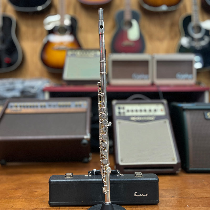 CERTIFIED USED Gemeinhardt 2SP Silver-Plated Student Flute Outfit, Serial #691445