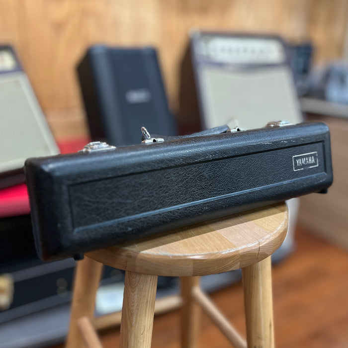 CERTIFIED USED Yamaha 225NII Student Flute Outfit, Japan, Serial 304598A