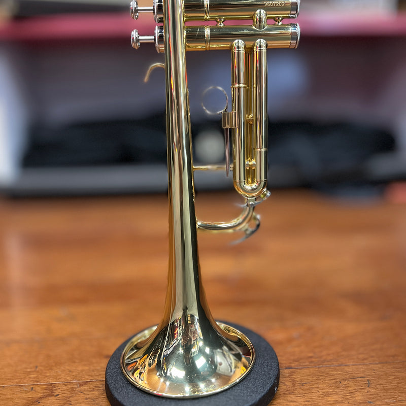 Eastern Music EM-200 Student Trumpet Outfit, Lacquer