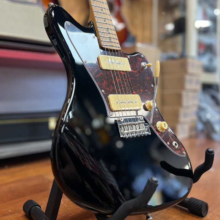 JET Guitars JJ-300 P90 BK Jaguar-style Electric Guitar, Black, Roasted Maple Neck
