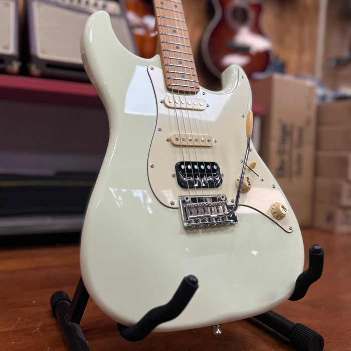 JET Guitars JS-400 OW Solidbody Strat-Style Guitar - Olympic White HSS, Roasted Maple Neck