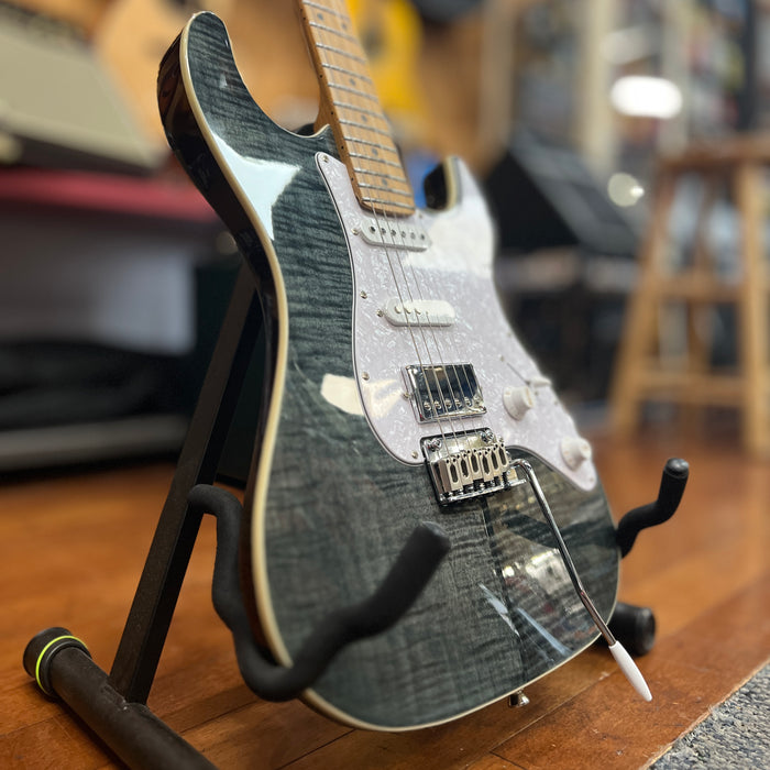 JET Guitars JS-450 TBK Strat-style Solidbody Electric Guitar, Transparent Black