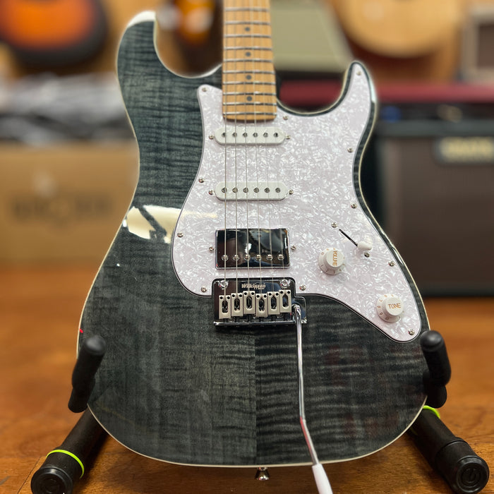 JET Guitars JS-450 TBK Strat-style Solidbody Electric Guitar, Transparent Black