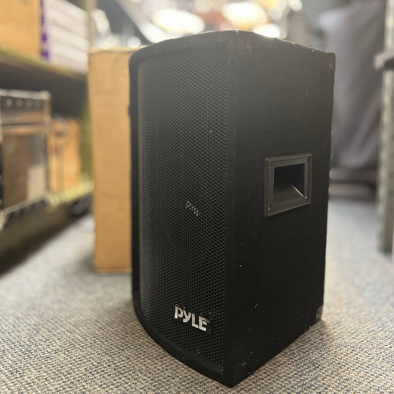 OPEN BOX Pyle PADH879 300 Watt 8" Two-Way Speaker Cabinet