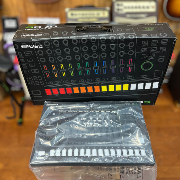OPEN BOX Roland TR-8S Rhythm Performer | Advanced Drum Machine