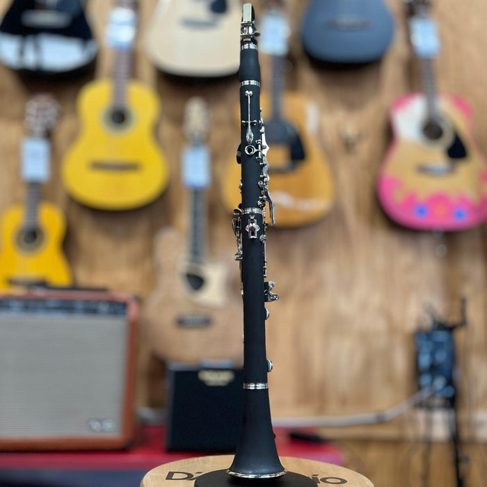 Strauss 6400 Deluxe Bb Clarinet Outfit w/ Case and Mouthpiece