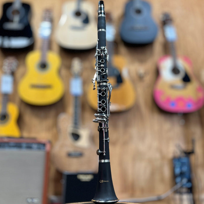 Strauss 6400 Deluxe Bb Clarinet Outfit w/ Case and Mouthpiece