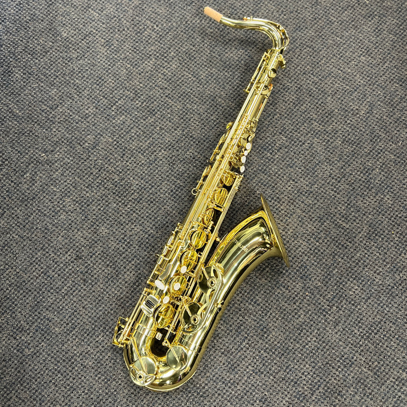 Strauss Super 70 Intermediate Tenor Saxophone Outfit, Gold Laquer