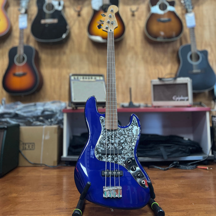 USED 1999 Fender MIM Fretless Electric Jazz Bass, Blue