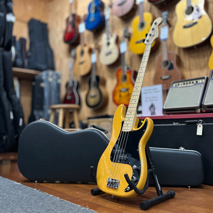 USED 2006 Fender USA Precision Bass, w/ OHSC - Butterscotch Blonde