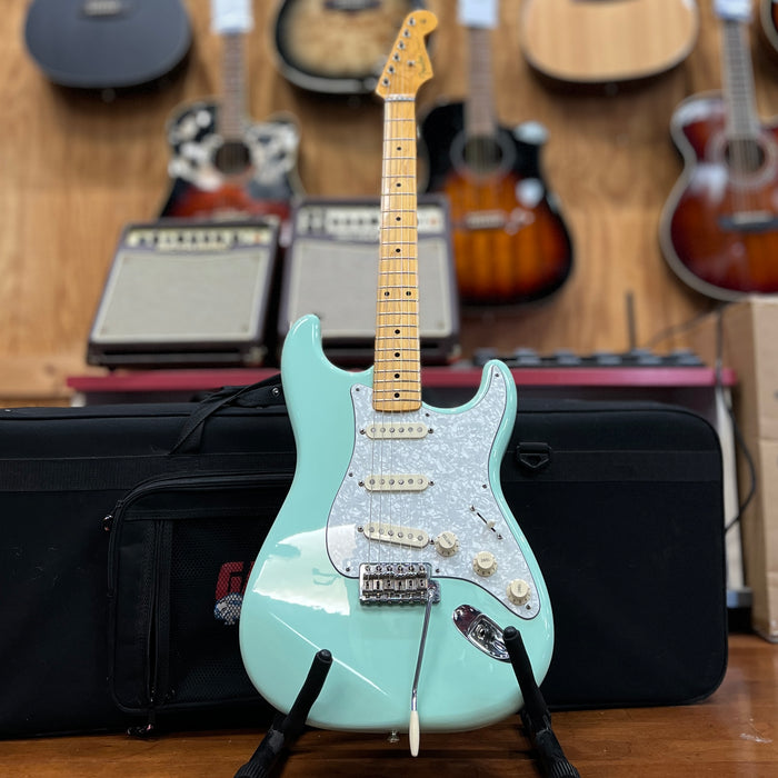 USED 2007 Fender 50's Stratocaster, Sea Foam Green MIM w/ Gator Lightlear Case