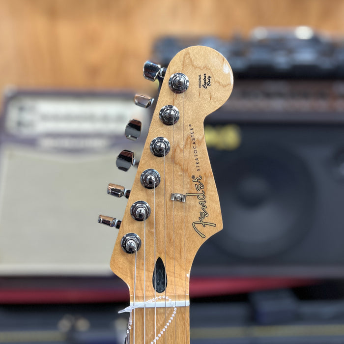 USED 2017 Fender Standard Stratocaster Electric Guitar, Maple Fingerboard, Buttercream