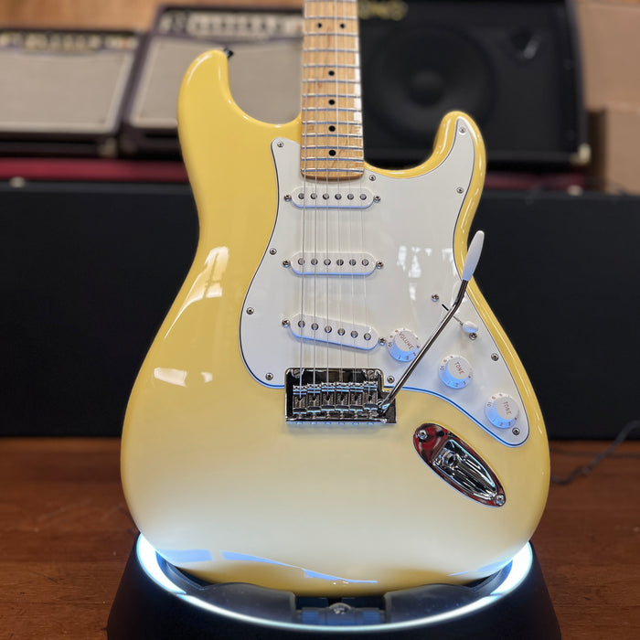 USED 2017 Fender Standard Stratocaster Electric Guitar, Maple Fingerboard, Buttercream