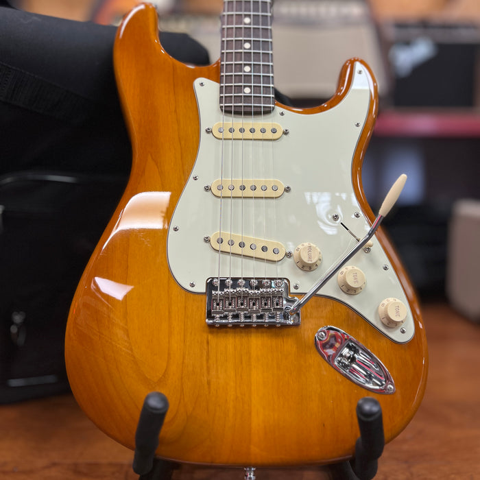 USED 2022 Fender American Performer Stratocaster Electric Guitar w/ Bag, Honey Burst (US22033729)