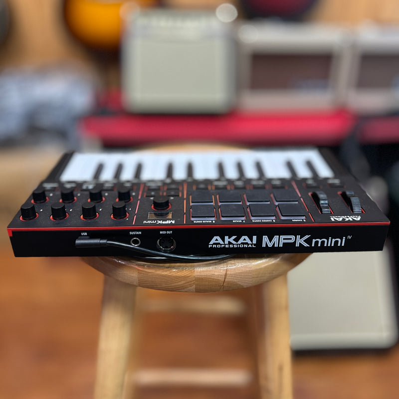 USED AKAI MPK mini USB C MIDI Keyboard