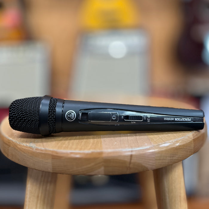 USED AKG Perception 45 Wireless Lapel System w/ AKG Handheld (Band A 530-559 MHz)