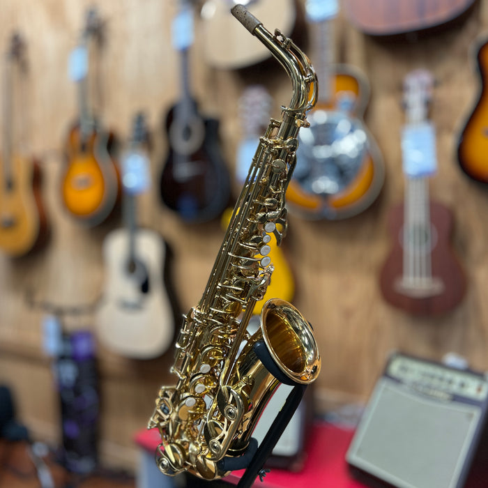 USED AS IS Lyx Alto Saxophone Outfit (No Serial)