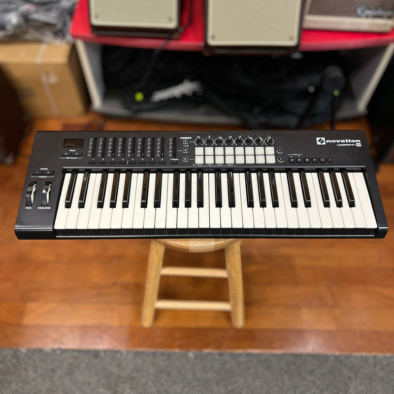 USED AS-IS Novation Launchkey 49 MKII USB MIDI Keyboard Controller