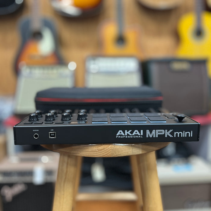 USED Akai MPK Mini 25-key MIDI Controller, Black w/ Hard Zipper Case