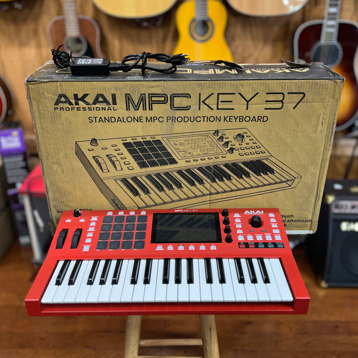 USED Akai Professional MPCKEY 37 Production Synthesizer