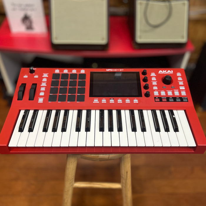 USED Akai Professional MPCKEY37 Production Synthesizer
