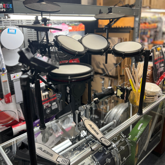 USED Alesis Nitro MAX Electronic Drum Kit