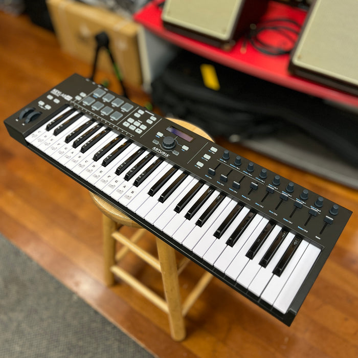 USED Arturia KeyLab Essential 49 - 49 Key MIDI Controller