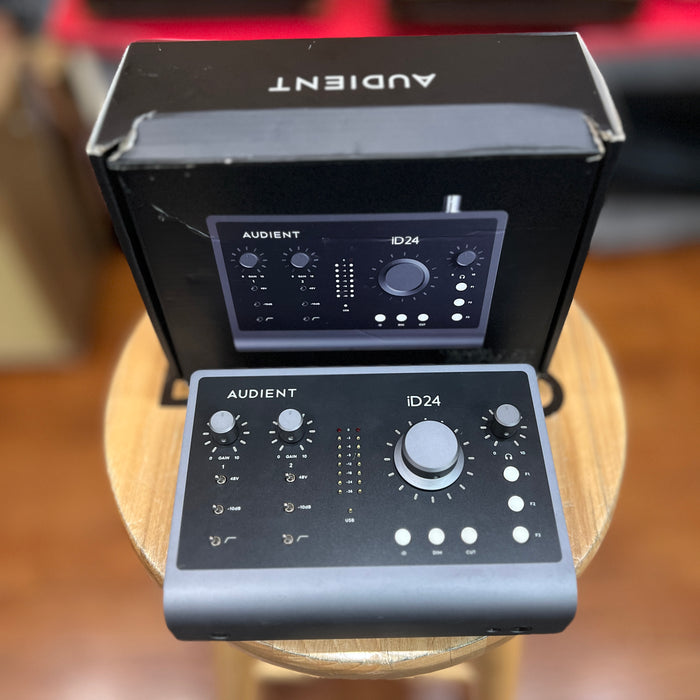USED Audient iD24 10 x 14 USB-C Audio Interface w/ Box & USB Cable