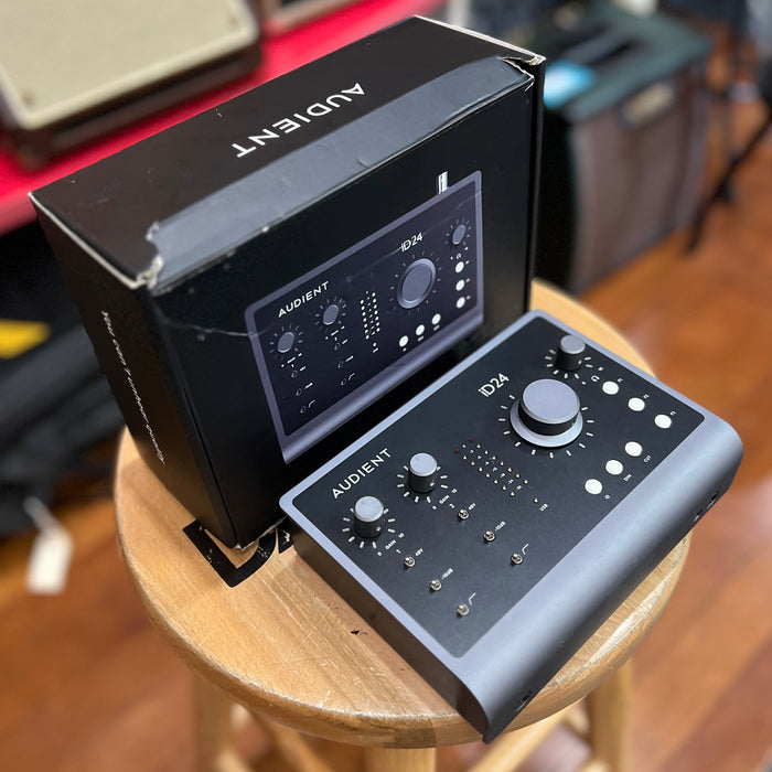 USED Audient iD24 10 x 14 USB-C Audio Interface w/ Box & USB Cable