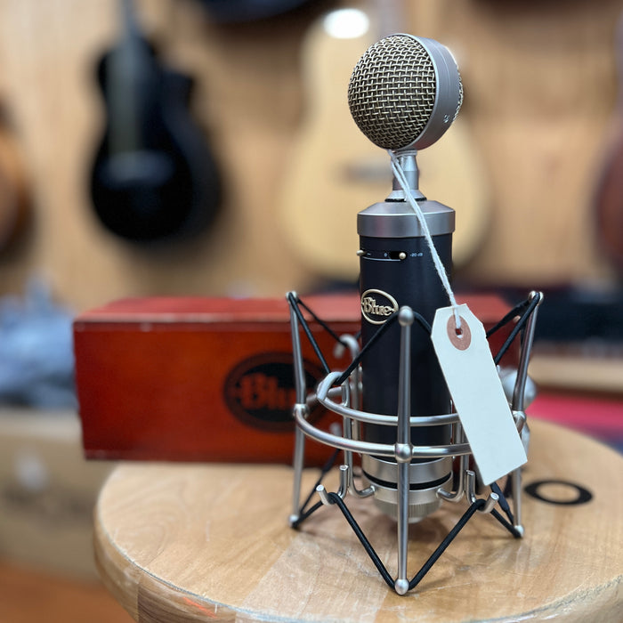 USED BLUE Baby Bottle Microphone and shock mount