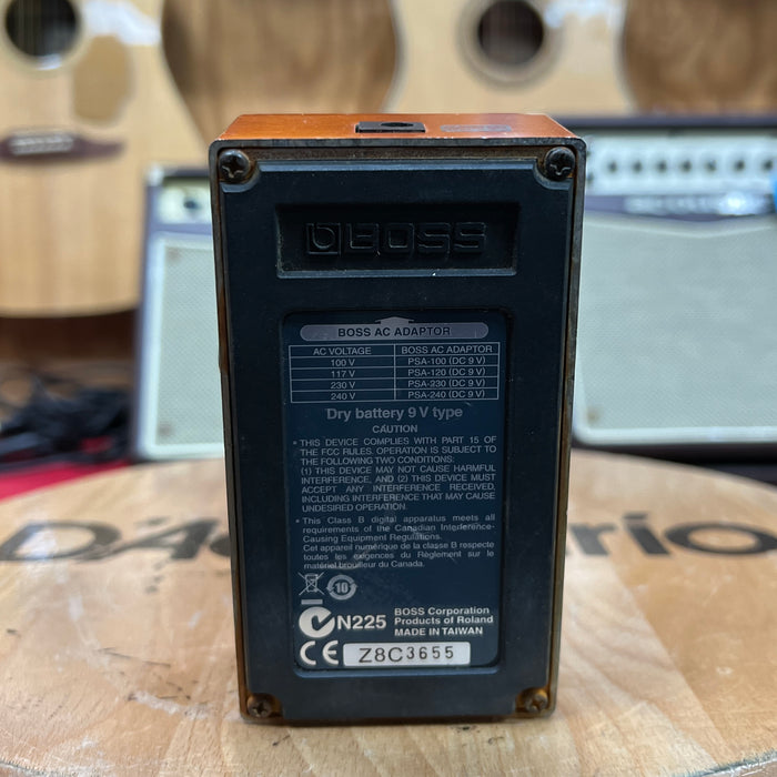 USED BOSS DA-2 Adaptive Distortion Guitar Pedal