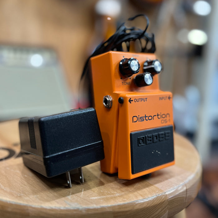 USED BOSS DS1 Distortion Effect Pedal w/ PSU