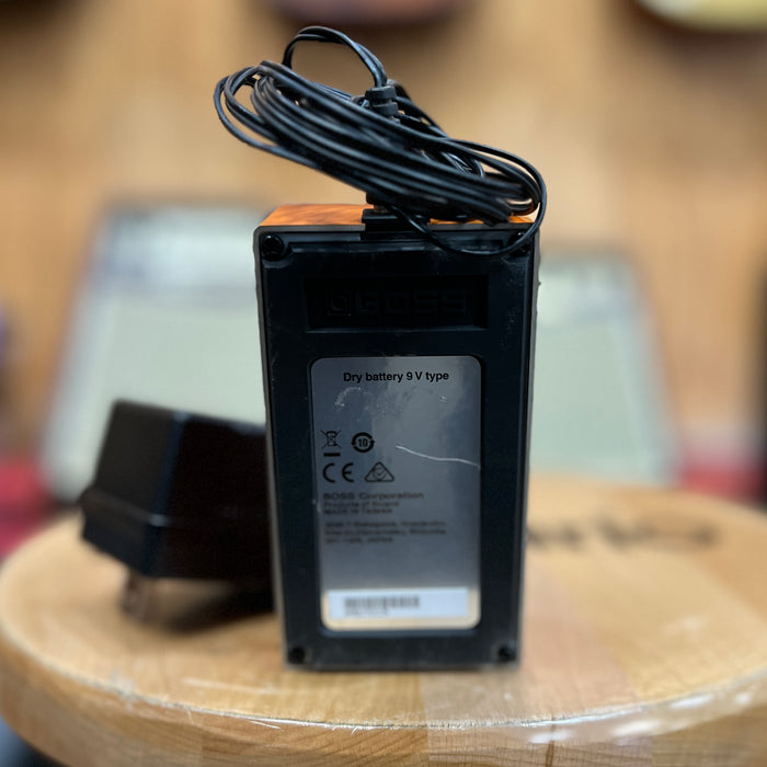 USED BOSS DS1 Distortion Effect Pedal w/ PSU