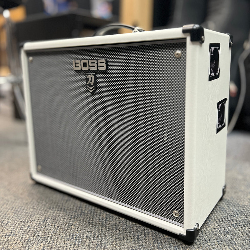 USED BOSS Katana 100 100W 1X12 Guitar Combo Amp, White