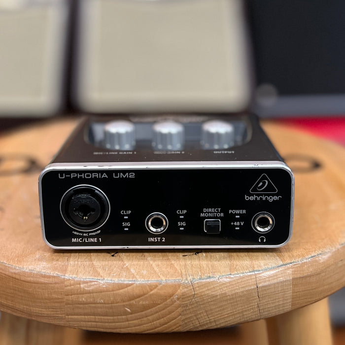 USED Behringer U-Phoria UM2 USB Audio Interface