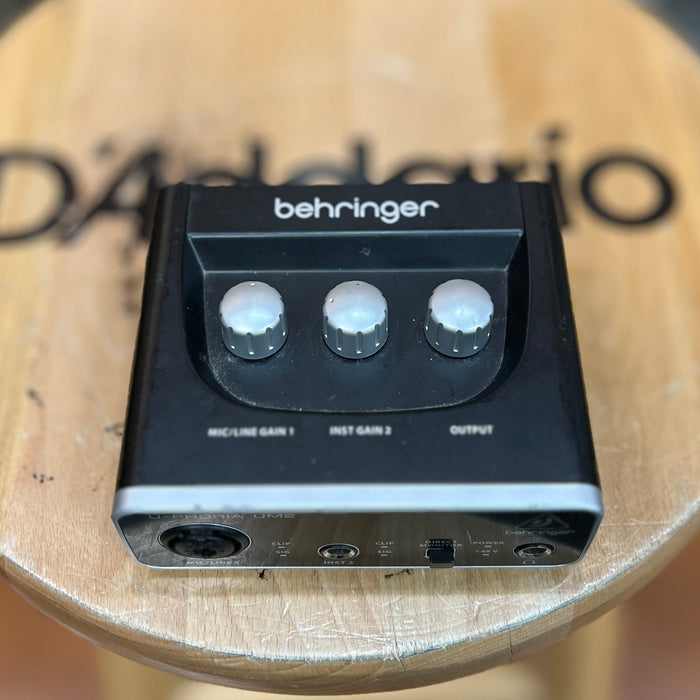 USED Behringer U-Phoria UM2 USB Audio Interface
