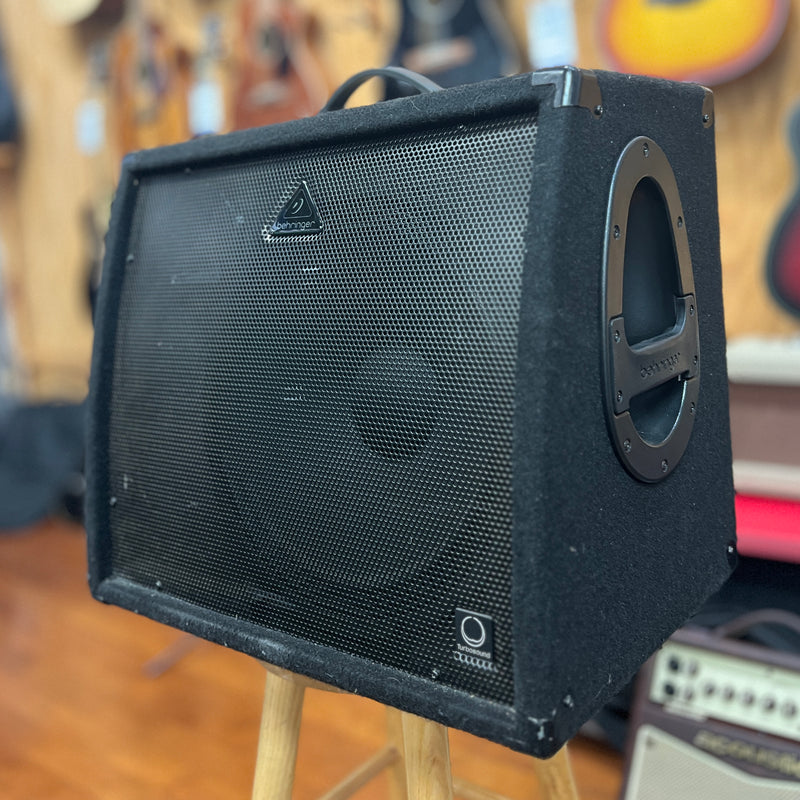 USED Behringer Ultratone KXD15 Keyboard Amp