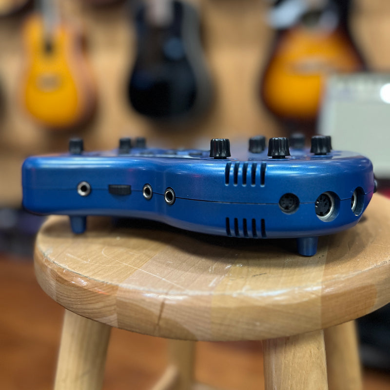 USED Behringer VAMP 2 Amp Modeler