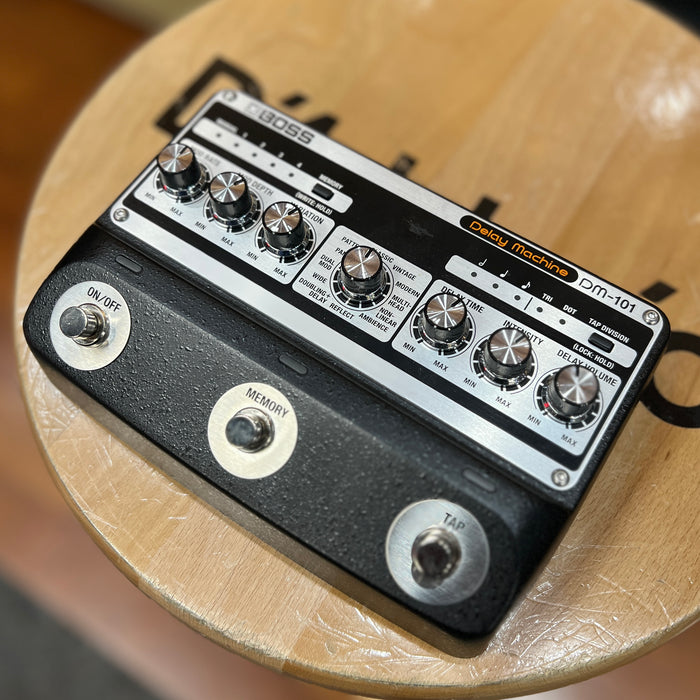 USED Boss DM-101 Delay Machine