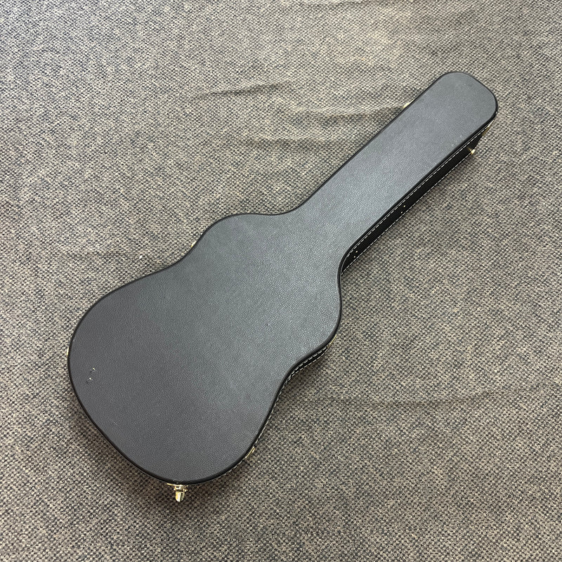 USED Brand X Dreadnought or 12 String Hard Shell Case