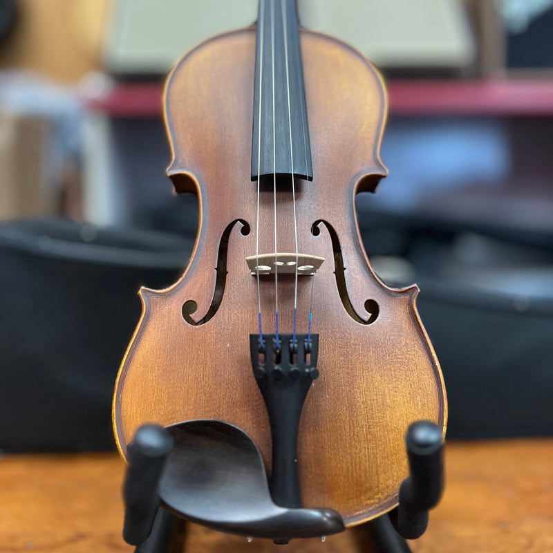 USED Brandenburg VN-1080 Antiqued Violin Outfit with Case and Upgraded Bow, 4/4