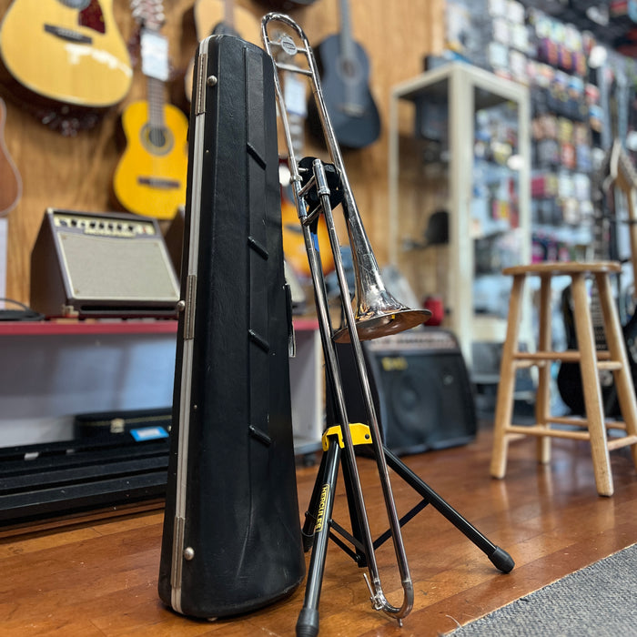 USED Bundy Nickel-Plated Student Trombone Outfit (403427)