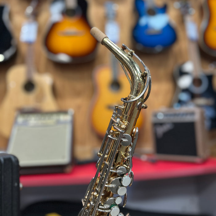 USED Bundy Student Alto Saxophone Outfit (AS11010054)