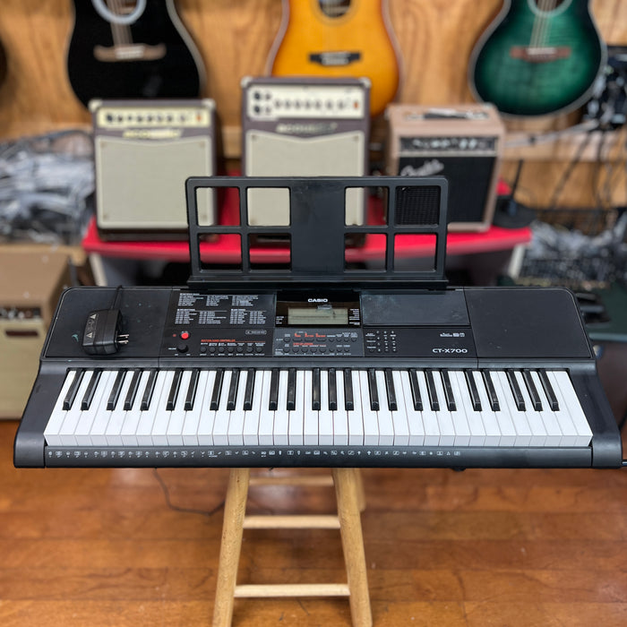 USED Casio CT-X700 Portable Digital 61-Note Keyboard