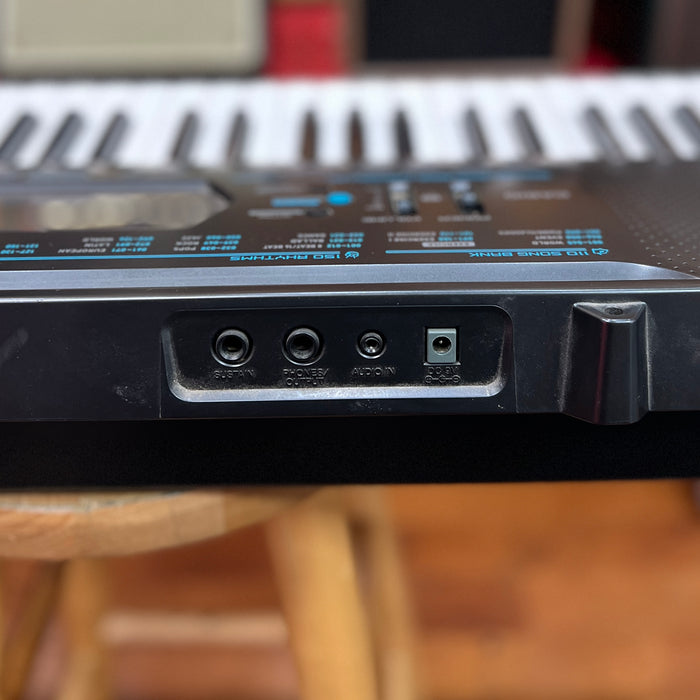 USED Casio CTK-2100 61-Key Keyboard