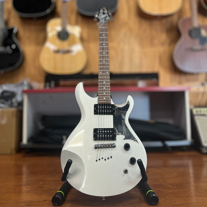 USED Cort Zenox Z22 Electric Guitar, Grey