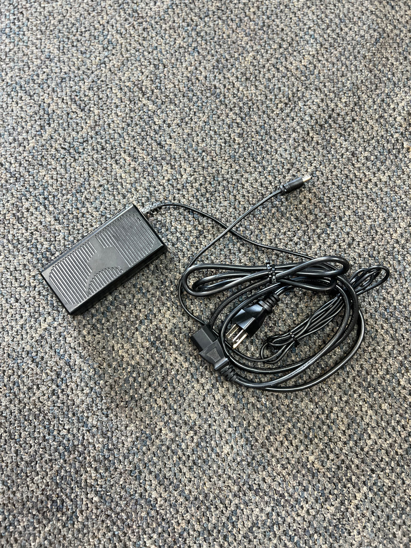 USED Crestron PW-1250DU  Universal Power Pack for CAPTURE-HD