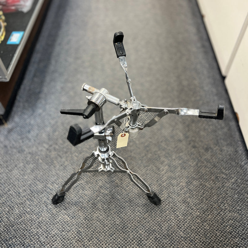 USED DW 9000 Series Snare Drum Stand